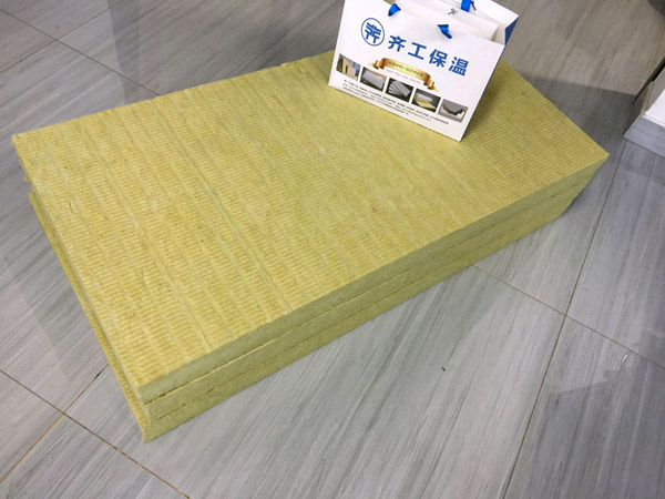 xps擠塑保溫板選擇時(shí)要注意的問(wèn)題